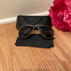 🖤NWOT🖤 DIFF Aviator Sunglasses